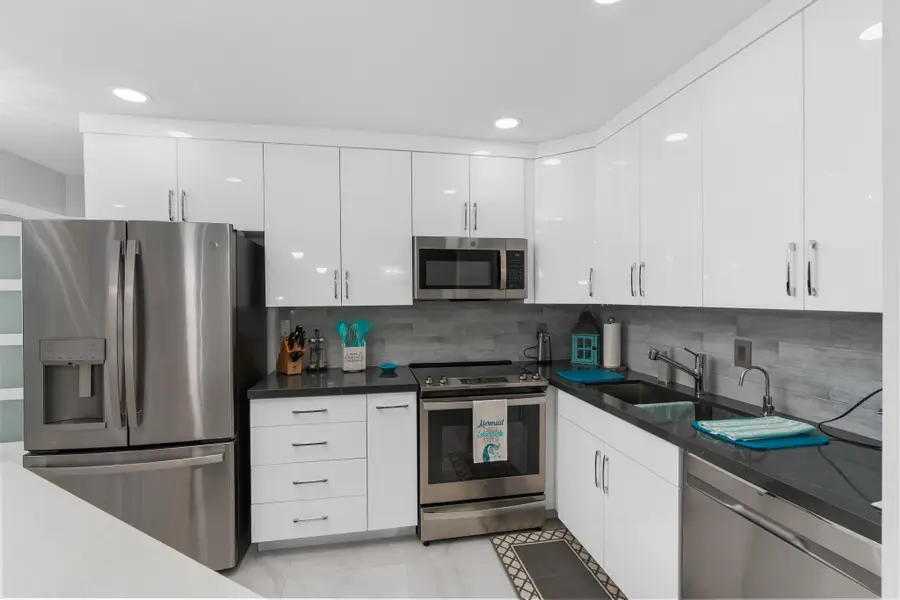 130 Cypress Club Drive #306, Pompano Beach, FL 33060 - #2