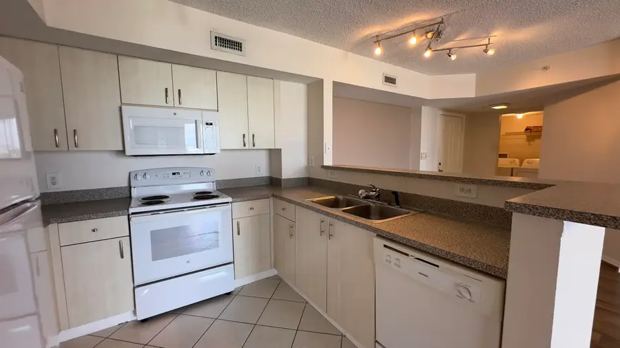 1801 N Flagler Drive #630, West Palm Beach, FL 33407 - #2