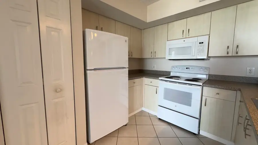 1801 N Flagler Drive #630, West Palm Beach, FL 33407 - #3