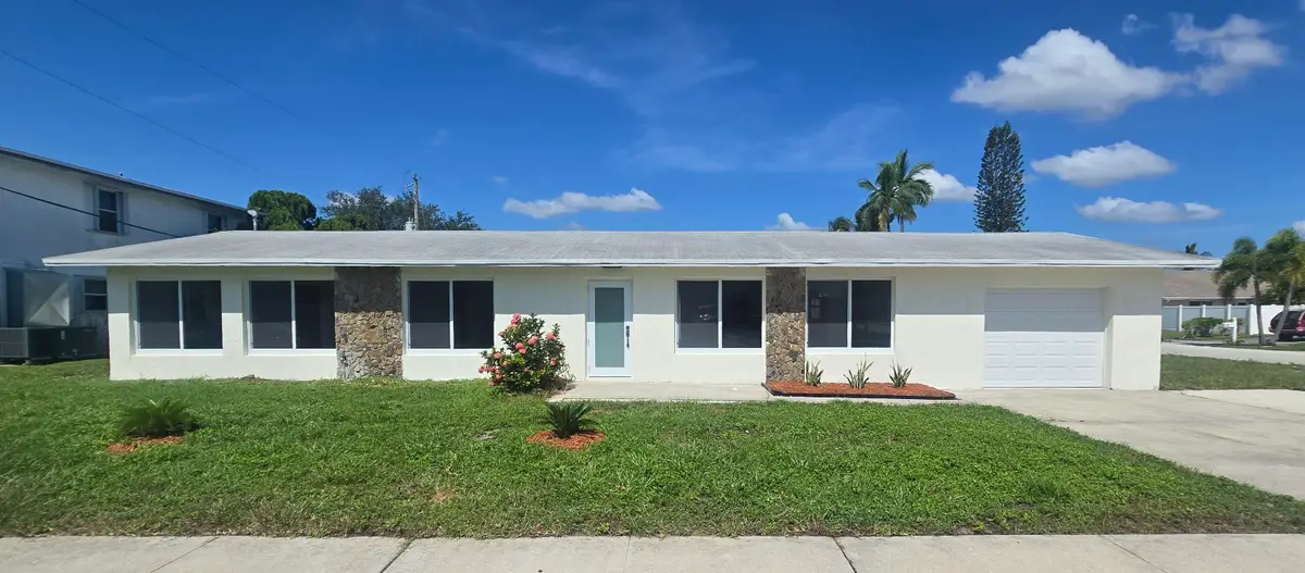 303 SW 33rd Terrace, Deerfield Beach, FL 33442 - #1