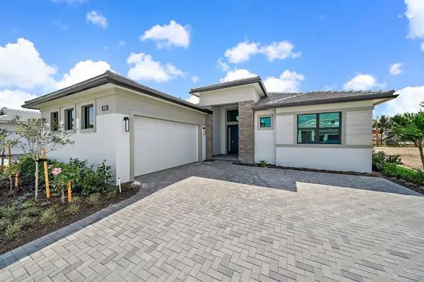 9513 St Germain Drive, Palm Beach Gardens, FL 33412
