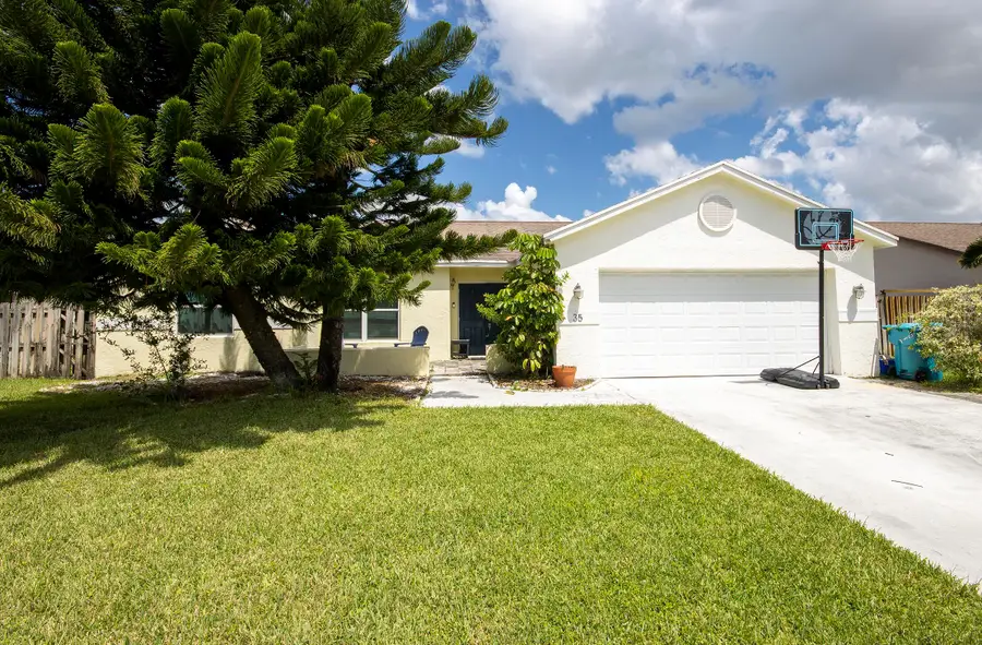 35 Cedar Circle, Boynton Beach, FL 33436 - #2