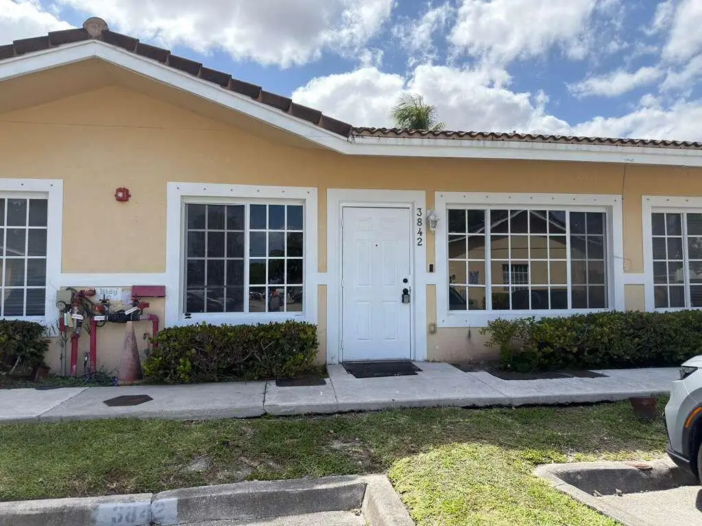 3842 SW 48th Avenue, Hollywood, FL 33023 - #1