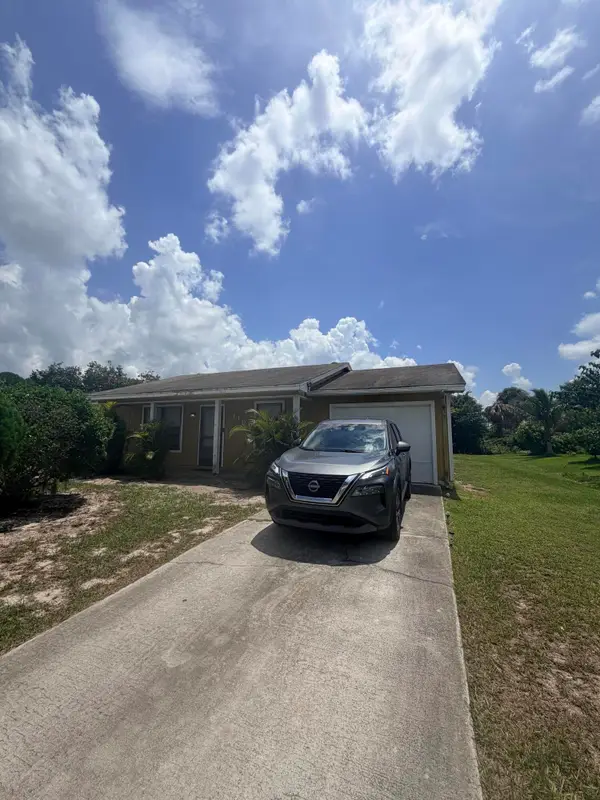 1166 SW Eleuthera Avenue, Port St Lucie, FL 34953