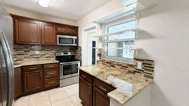 716 SW 19th Street, Fort Lauderdale, FL 33315 - #3