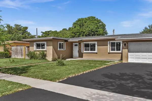 721 Fairway Drive, Plantation, FL 33317