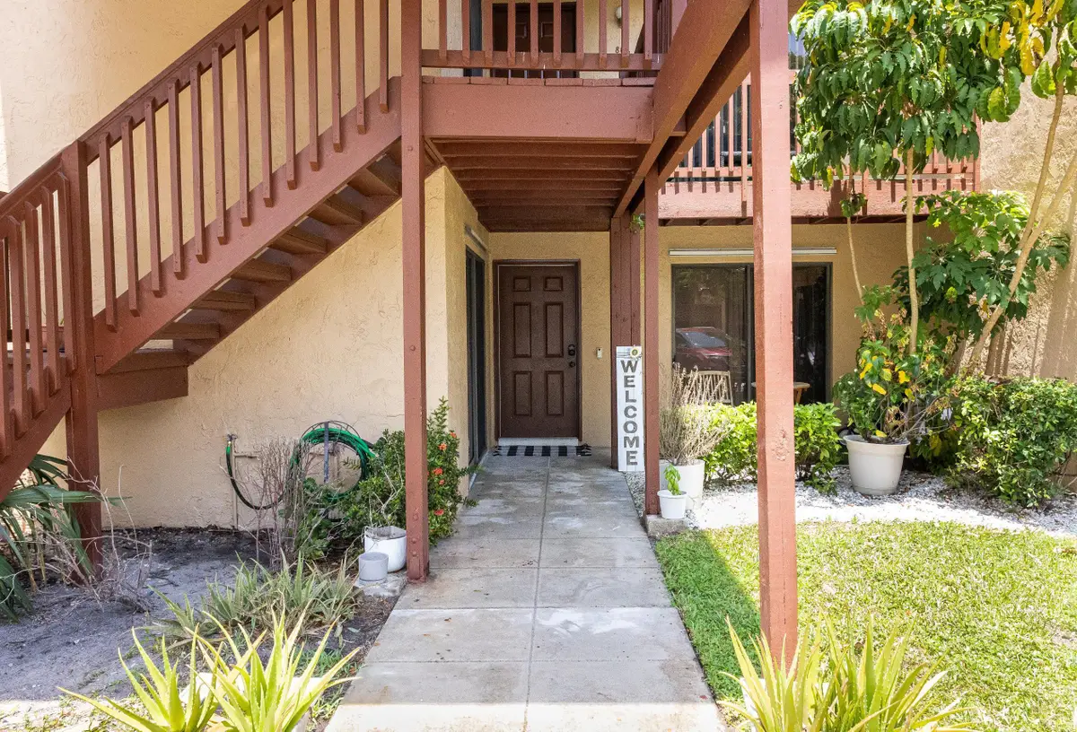 803 Lakeview Circle, Royal Palm Beach, FL 33411 - #1