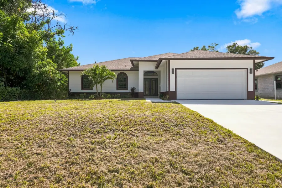 2356 30th Avenue Sw, Vero Beach, FL 32968 - #2