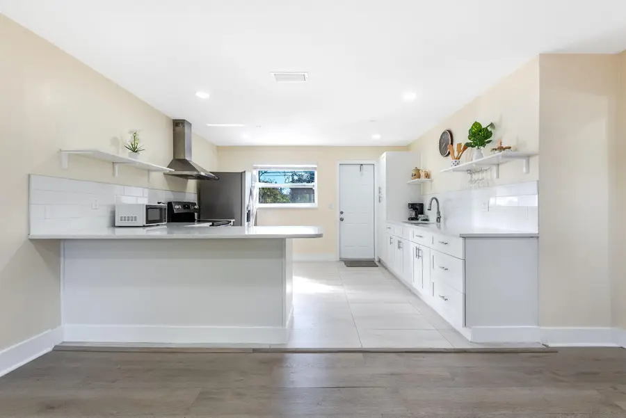 3914 Serubi Avenue, Palm Springs, FL 33461 - #3