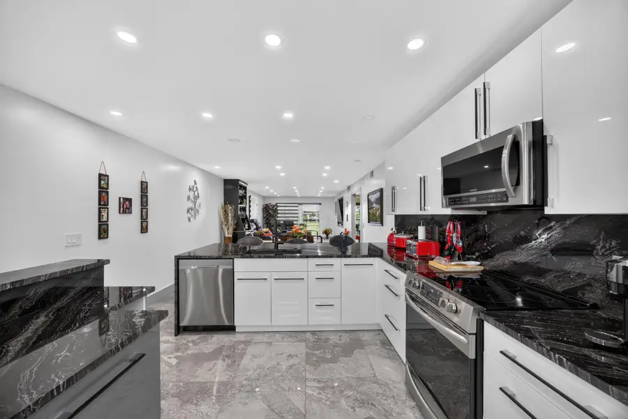 2903 Victoria Circle #O4, Coconut Creek, FL 33066 - #3