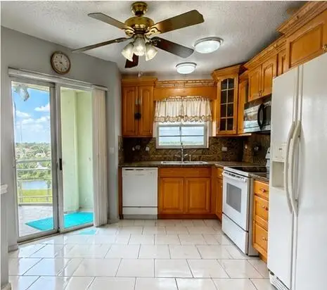 3465 Via Poinciana #804, Lake Worth, FL 33467 - #2