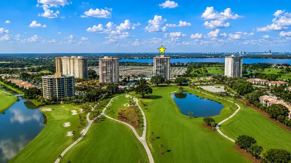2400 Presidential Way #1105, West Palm Beach, FL 33401