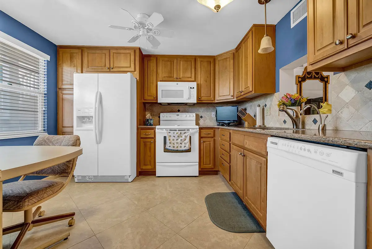2202 Lucaya Bend #C3, Coconut Creek, FL 33066 - #1