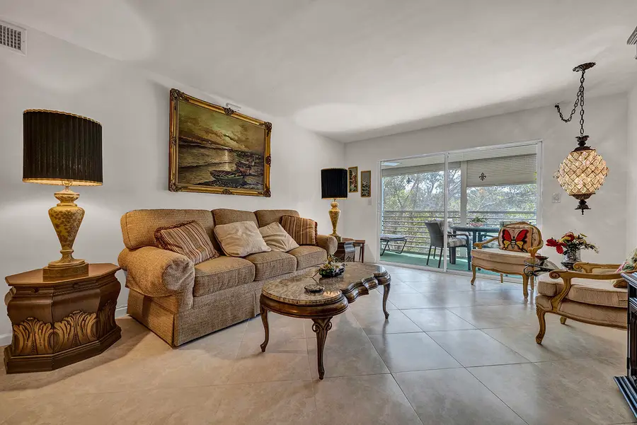 2202 Lucaya Bend #C3, Coconut Creek, FL 33066 - #3