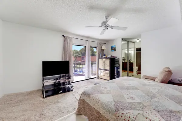 8389 N Coral Circle, North Lauderdale, FL 33068