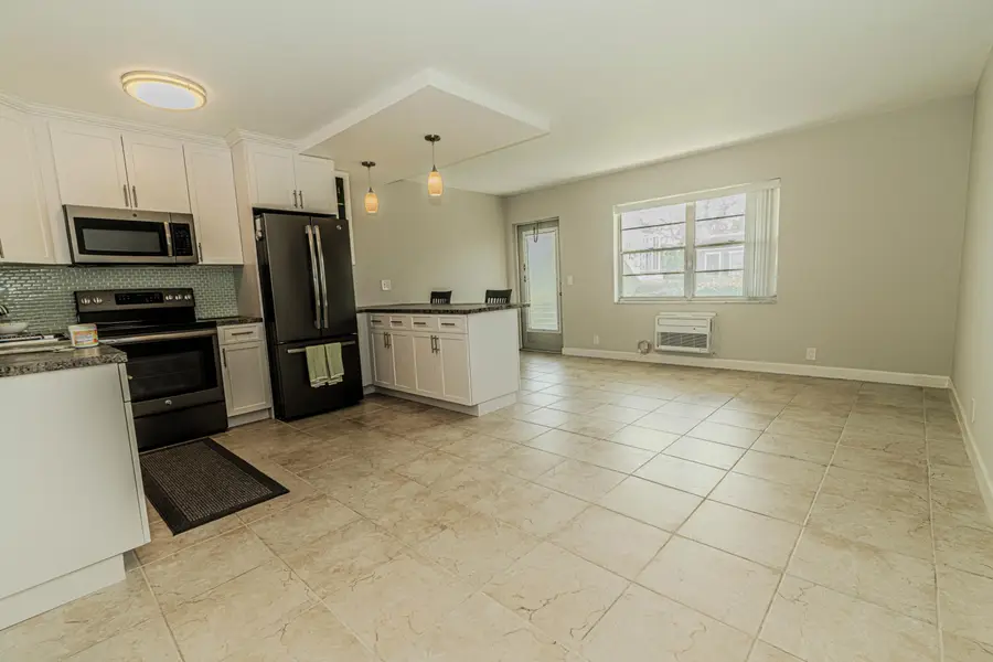 401 N J Street #5, Lake Worth Beach, FL 33460 - #3