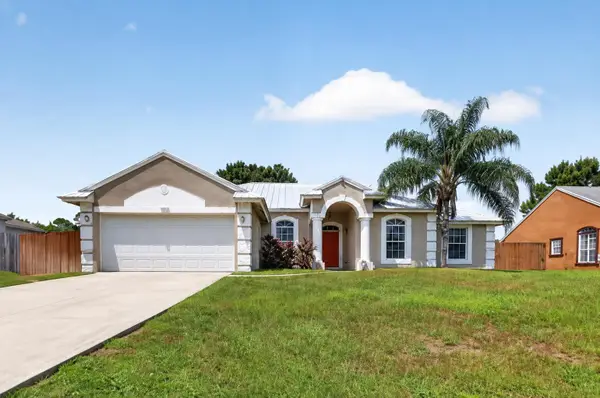 1561 SW Gadsan Avenue, Port St Lucie, FL 34953