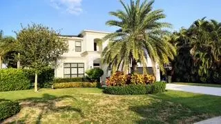 512 Lake Drive, Delray Beach, FL 33444