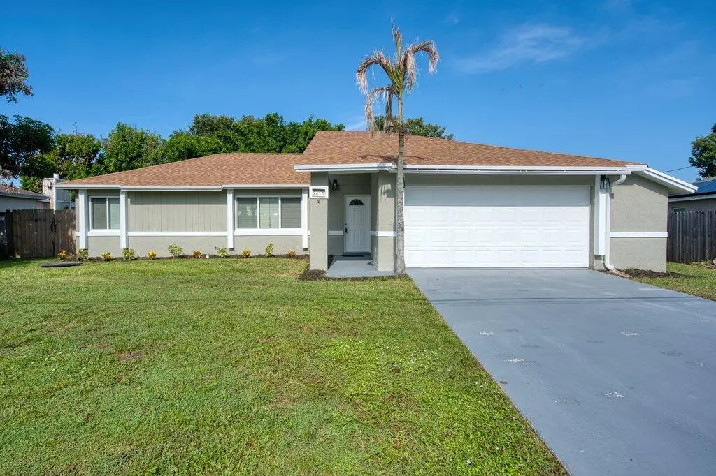 2410 SE Warwick Street, Port Saint Lucie, FL 34984 - #1