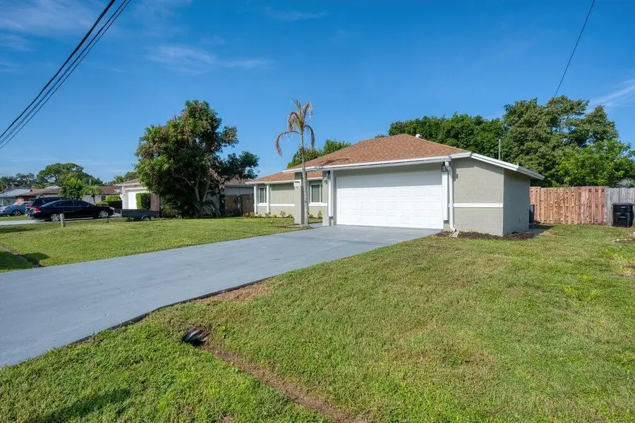 2410 SE Warwick Street, Port Saint Lucie, FL 34984 - #3