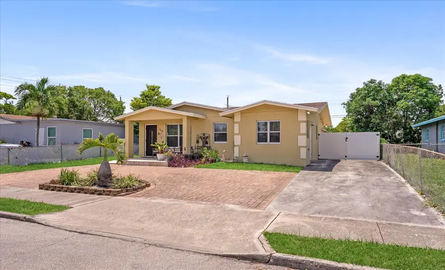 708 Hillcrest Boulevard, West Palm Beach, FL 33405 - #3