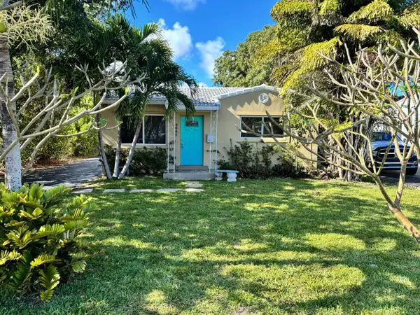 2647 Pierce Street, Hollywood, FL 33020
