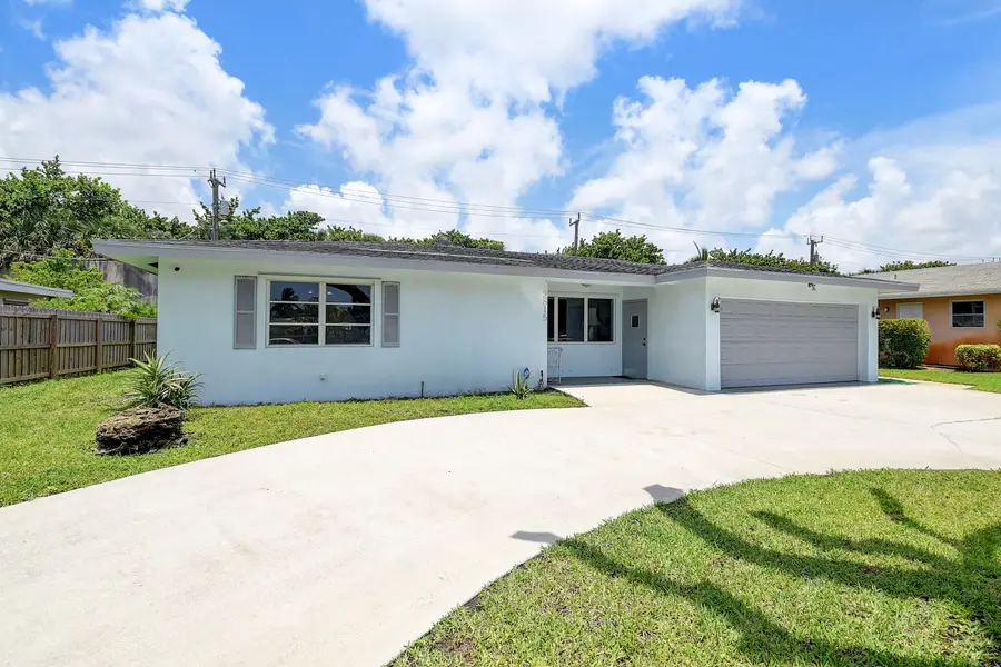 2815 SW 9th Street, Boynton Beach, FL 33435 - #2