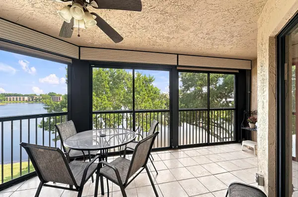 7254 Fairfax Drive #304, Tamarac, FL 33321