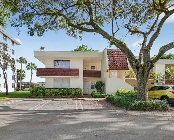 3200 N Course Lane #116, Pompano Beach, FL 33069
