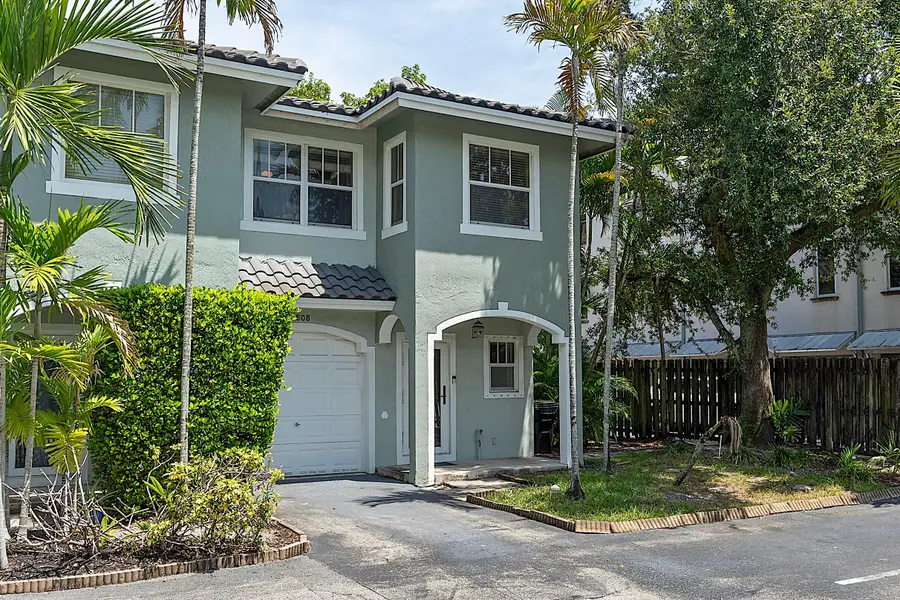 808 SW 4th Avenue, Fort Lauderdale, FL 33315 - #2