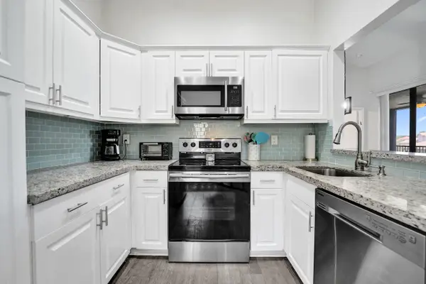 10631 NW 14th Street #212, Plantation, FL 33322