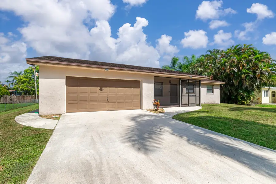 4340 SW 74th Avenue, Davie, FL 33314 - #2