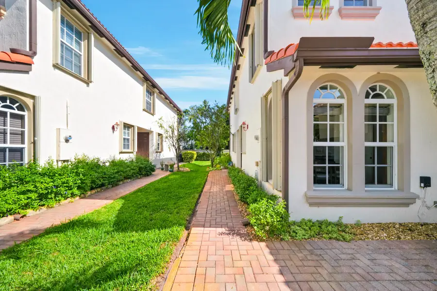 9747 Darlington Place, Cooper City, FL 33328 - #2