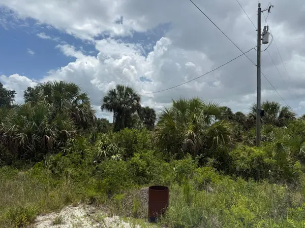 14788 NW 272nd Street, Okeechobee, FL 34972