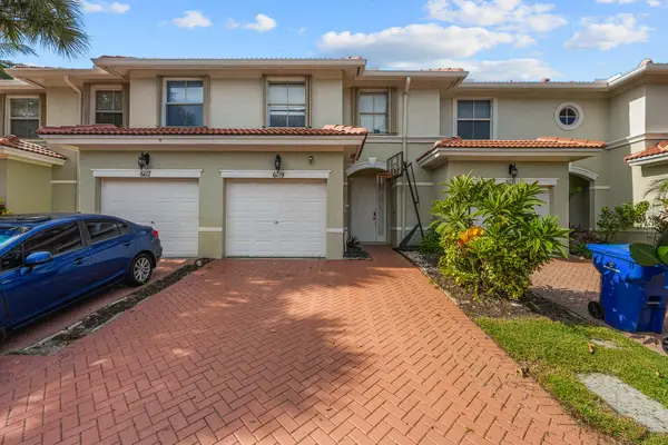 6119 Seminole Gardens Circle, Riviera Beach, FL 33418