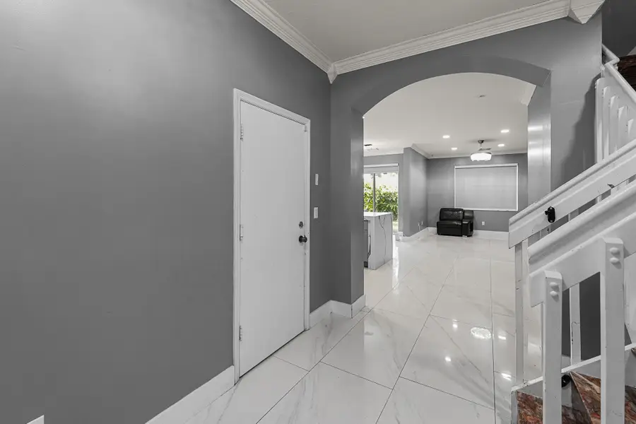 6119 Seminole Gardens Circle, Riviera Beach, FL 33418 - #2