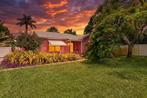 227 S Swinton Avenue, Delray Beach, FL 33444