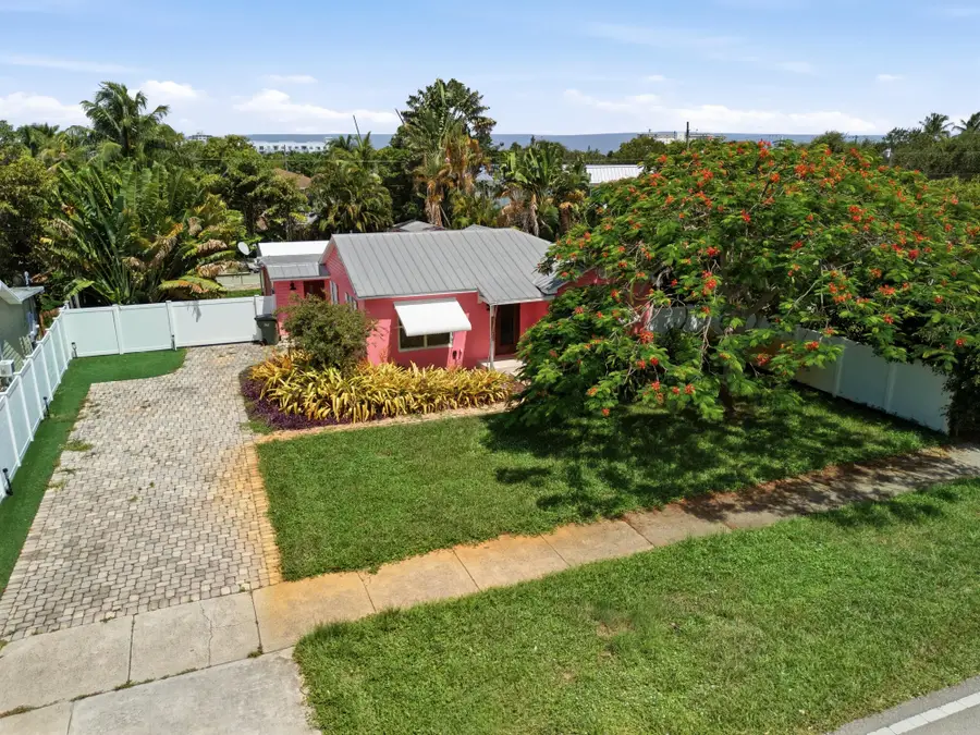 227 S Swinton Avenue, Delray Beach, FL 33444 - #2