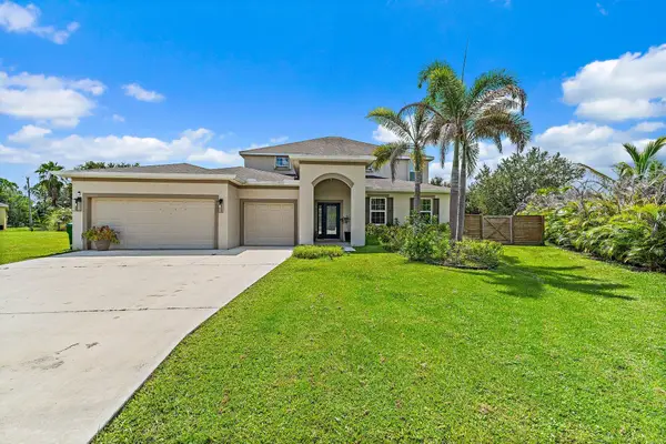 5648 NW Lorna Court, Port St Lucie, FL 34986