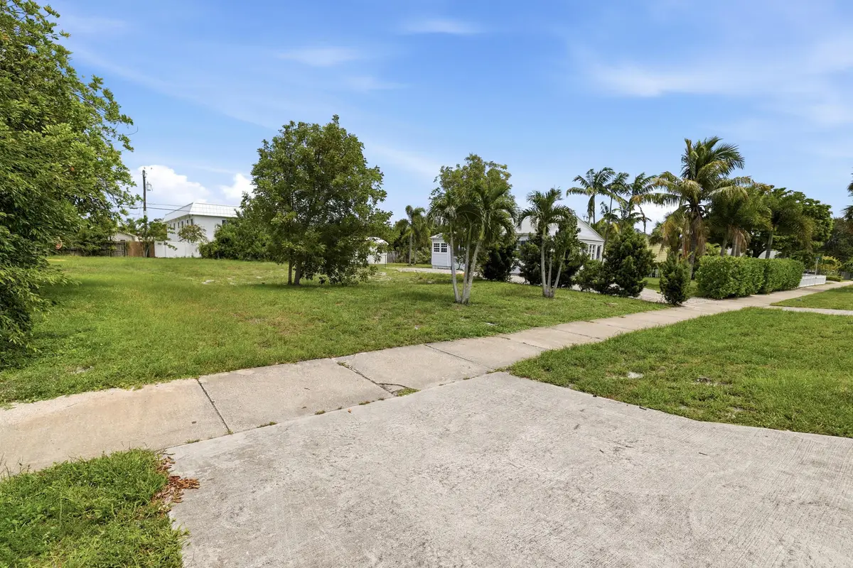 233 S Swinton Avenue, Delray Beach, FL 33444 - #1
