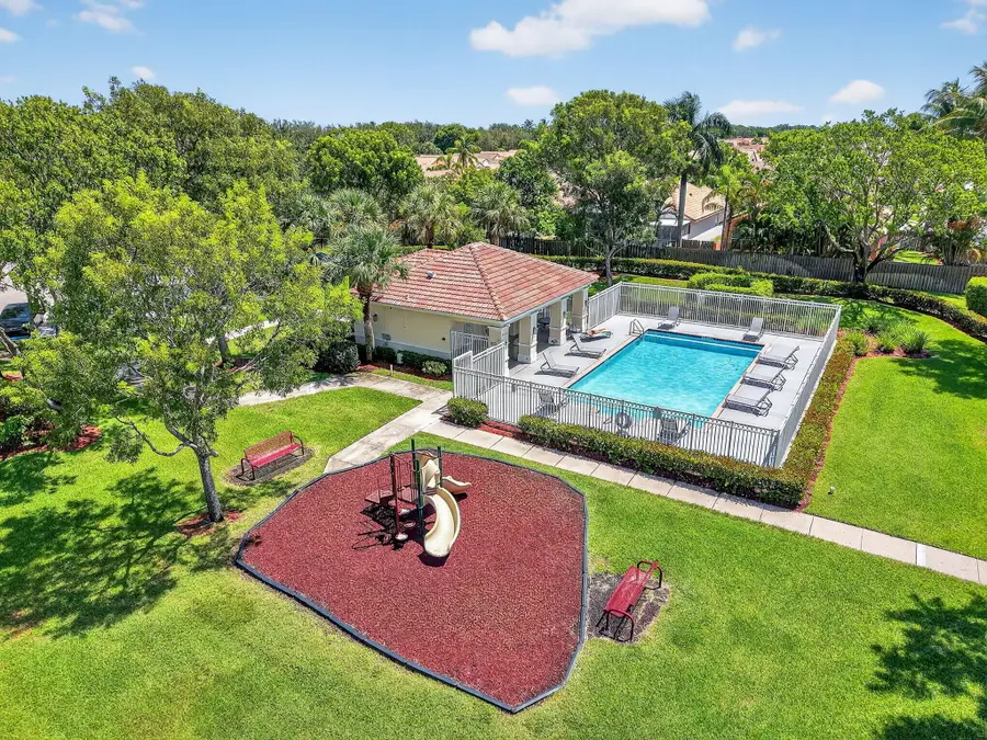 9650 Lago Drive, Boynton Beach, FL 33472 - #2