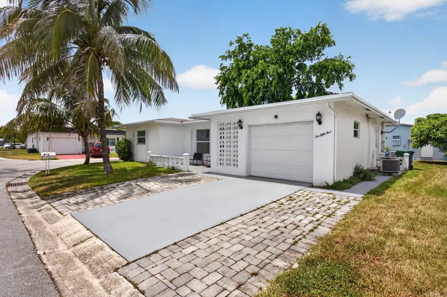 1055 NW 72nd Terrace Nw, Margate, FL 33063 - #2