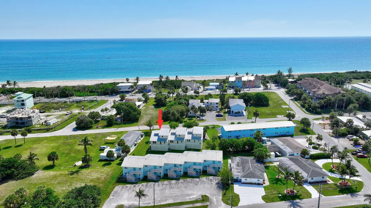 651 Hernando Street, Fort Pierce, FL 34949 - #1