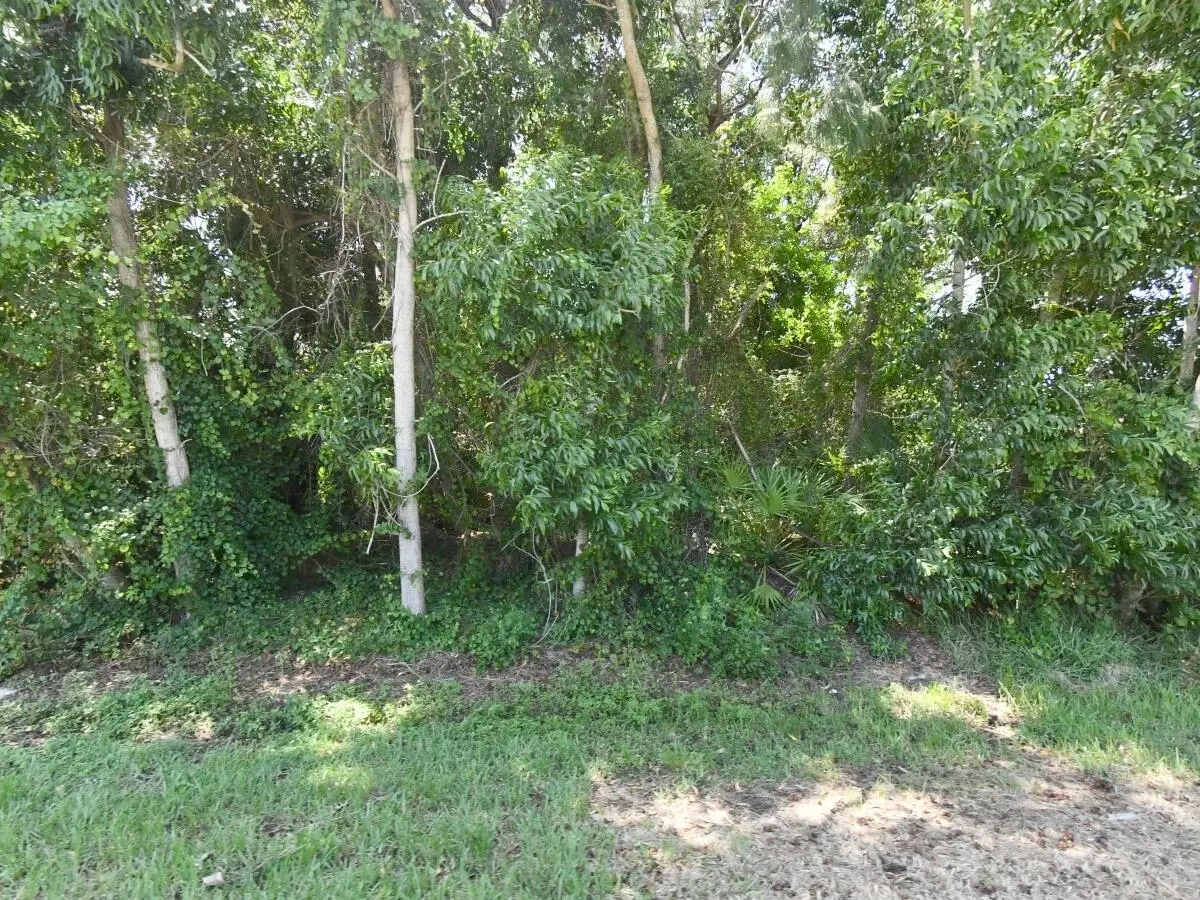 6421 NW Friendly Circle, Port Saint Lucie, FL 34983 - #1