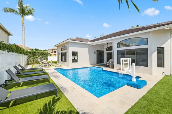 6373 Shadow Creek Village Circle, Lake Worth, FL 33463