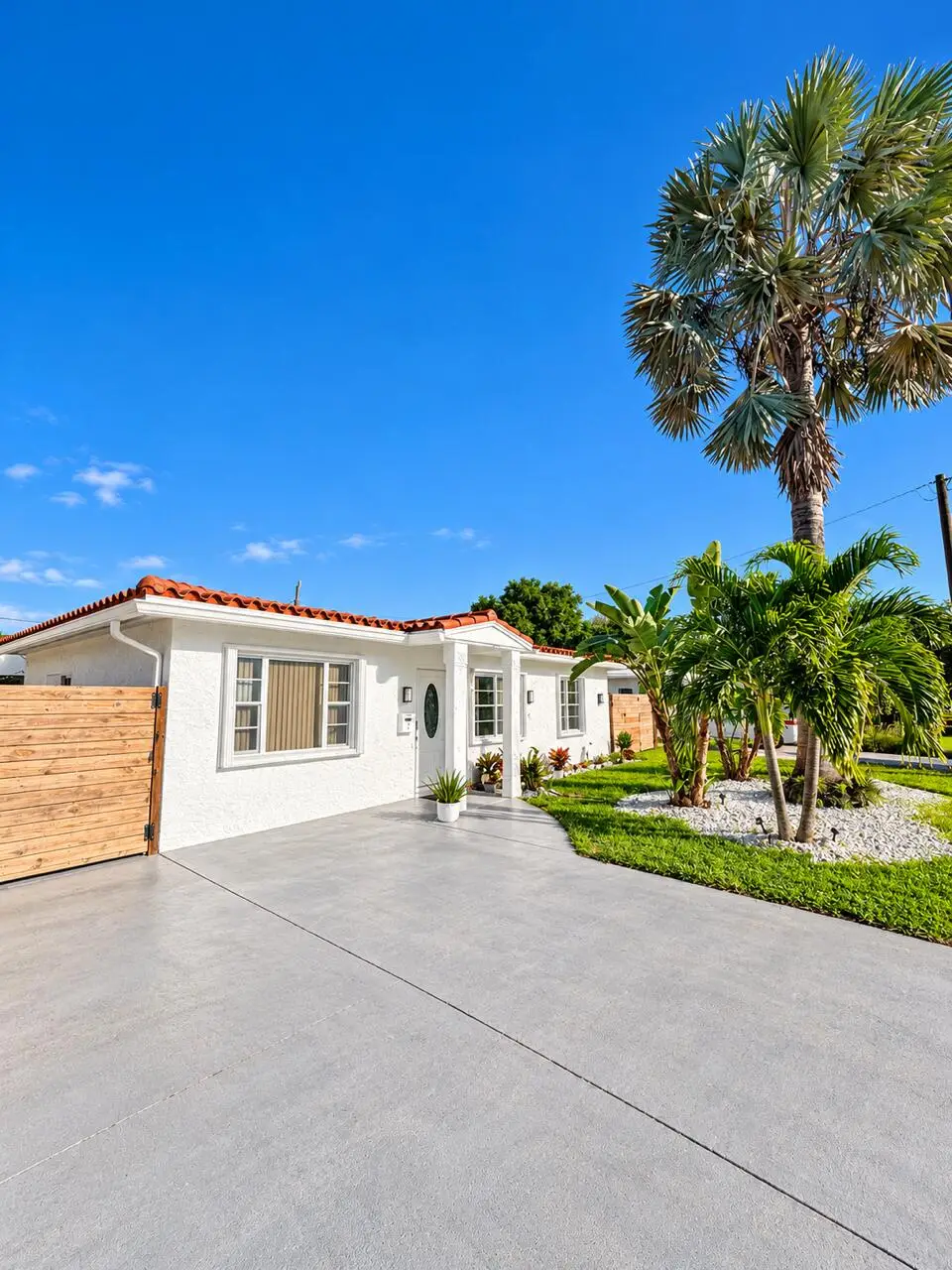 4730 NE 3rd Avenue, Oakland Park, FL 33334 - #1
