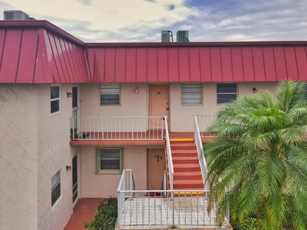 12026 Greenway Circle S #202, Royal Palm Beach, FL 33411