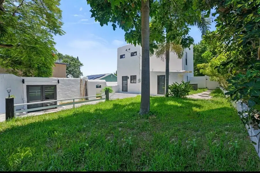 823 33rd Street, West Palm Beach, FL 33407 - #3