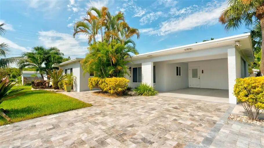 701 SE 1st Street, Boynton Beach, FL 33435 - #1