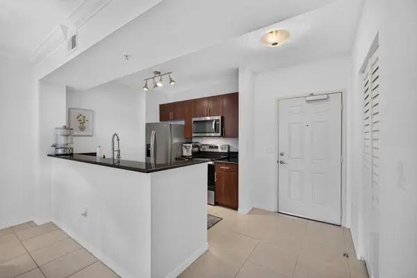 4905 Midtown Lane #2211, Palm Beach Gardens, FL 33418